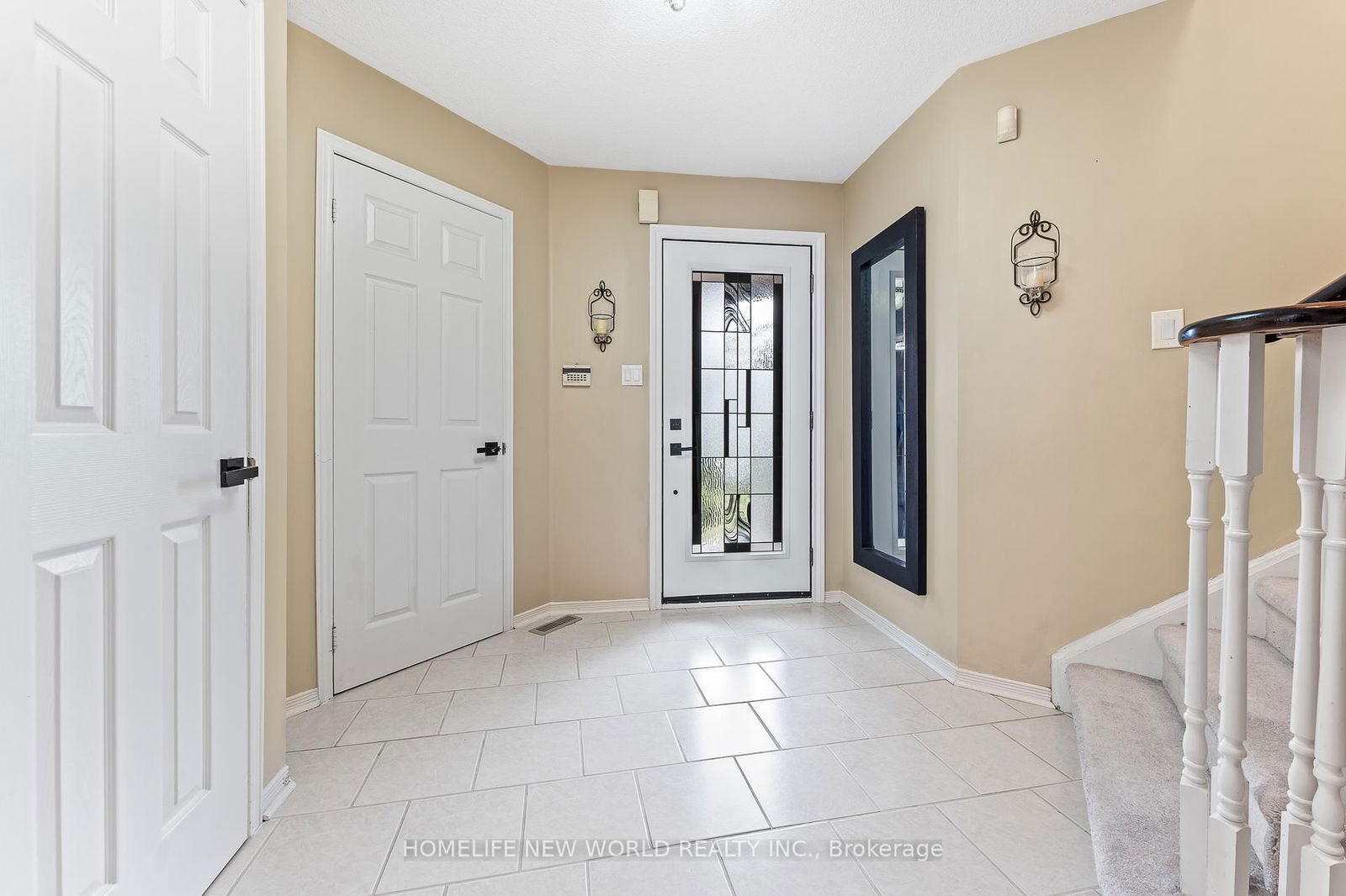 Semi-Detached House for sale at 728 Walpole Crescent, Newmarket, Stonehaven-Wyndham, L3X 2B1 - MLS: N12156640