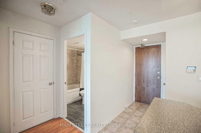 308 - 23 Oneida Crescent