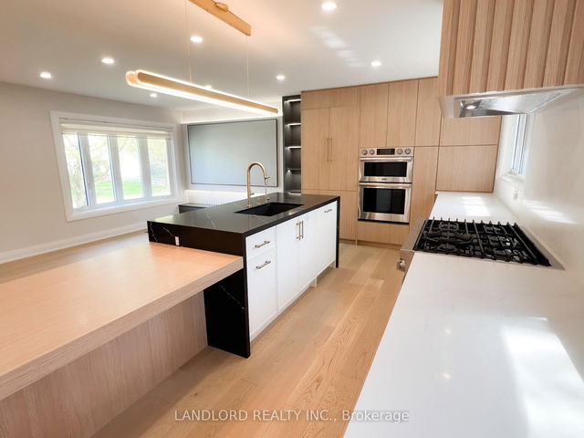 34 Sir Brandiles Place