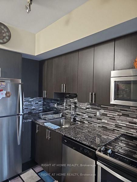 714 - 7900 Bathurst Street