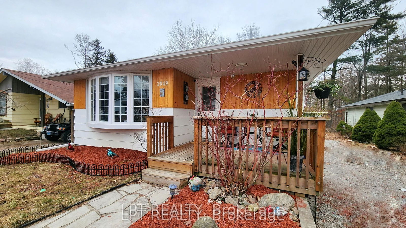 Detached House for sale at 2049 Northern Avenue, Innisfil, Alcona, L9S 1Z4 - MLS: N12156897