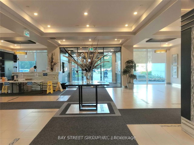 302 - 55 South Town Centre Boulevard