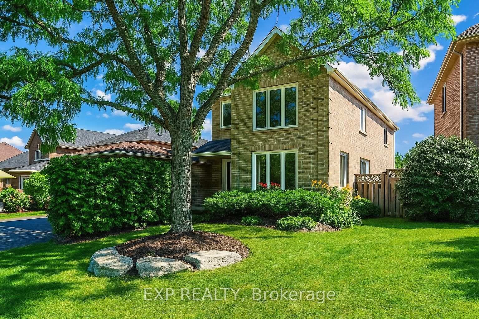 Detached House for sale at 259 Glenway Circle, Newmarket, Glenway Estates, L3Y 7S8 - MLS: N12157338