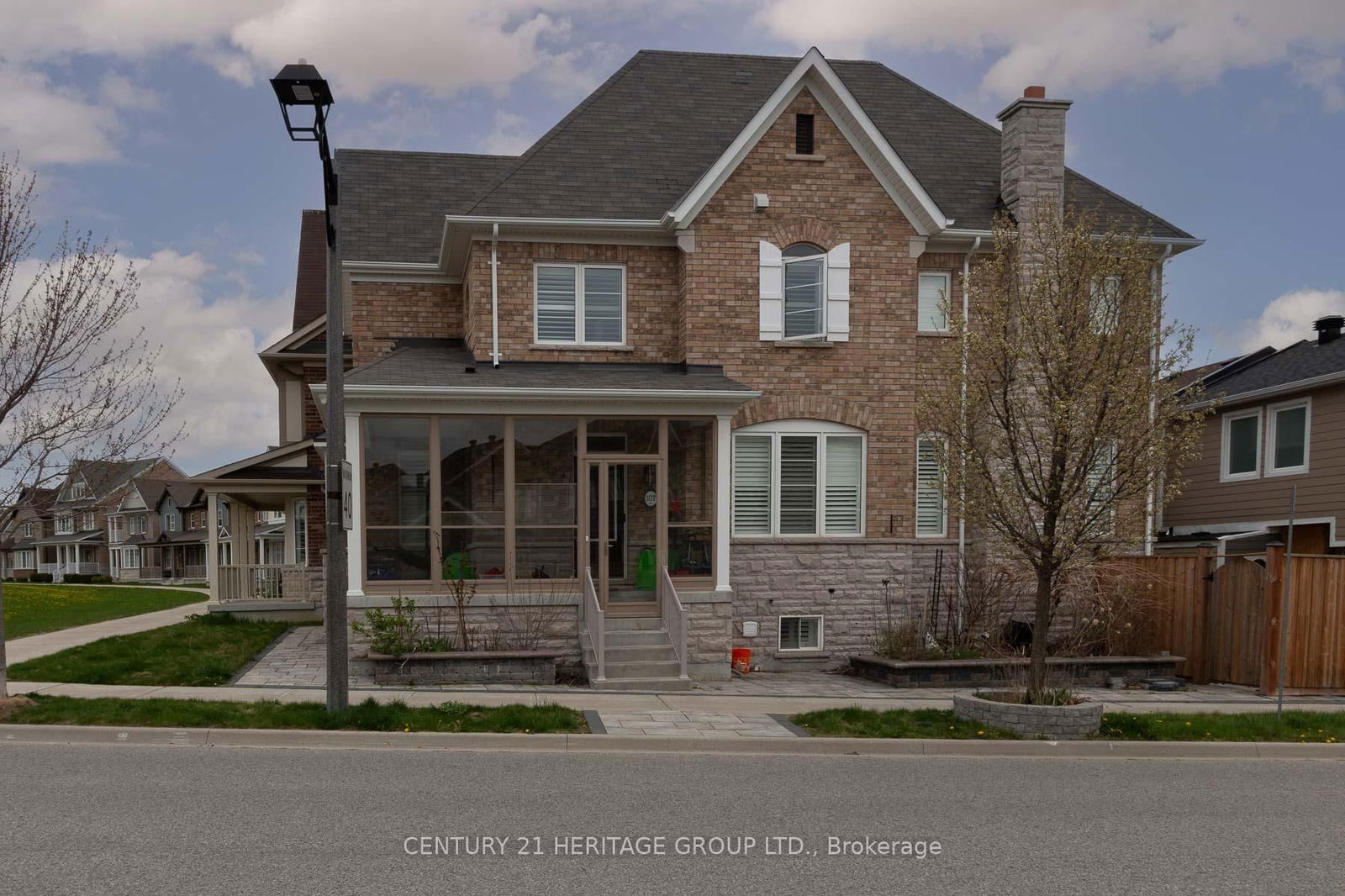 Detached House for sale at 107 Lawrence Pilkington Avenue, Markham, Cornell, L5B 0Y6 - MLS: N12157453
