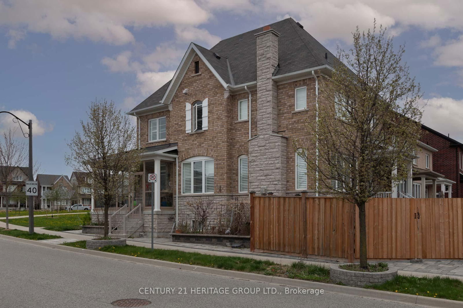 Detached House for sale at 107 Lawrence Pilkington Avenue, Markham, Cornell, L5B 0Y6 - MLS: N12157453