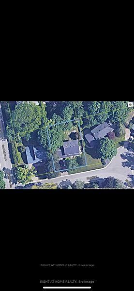 Detached House for sale at 4 Elspeth Place, Markham, Grandview, L3T 1C4 - MLS: N12157520