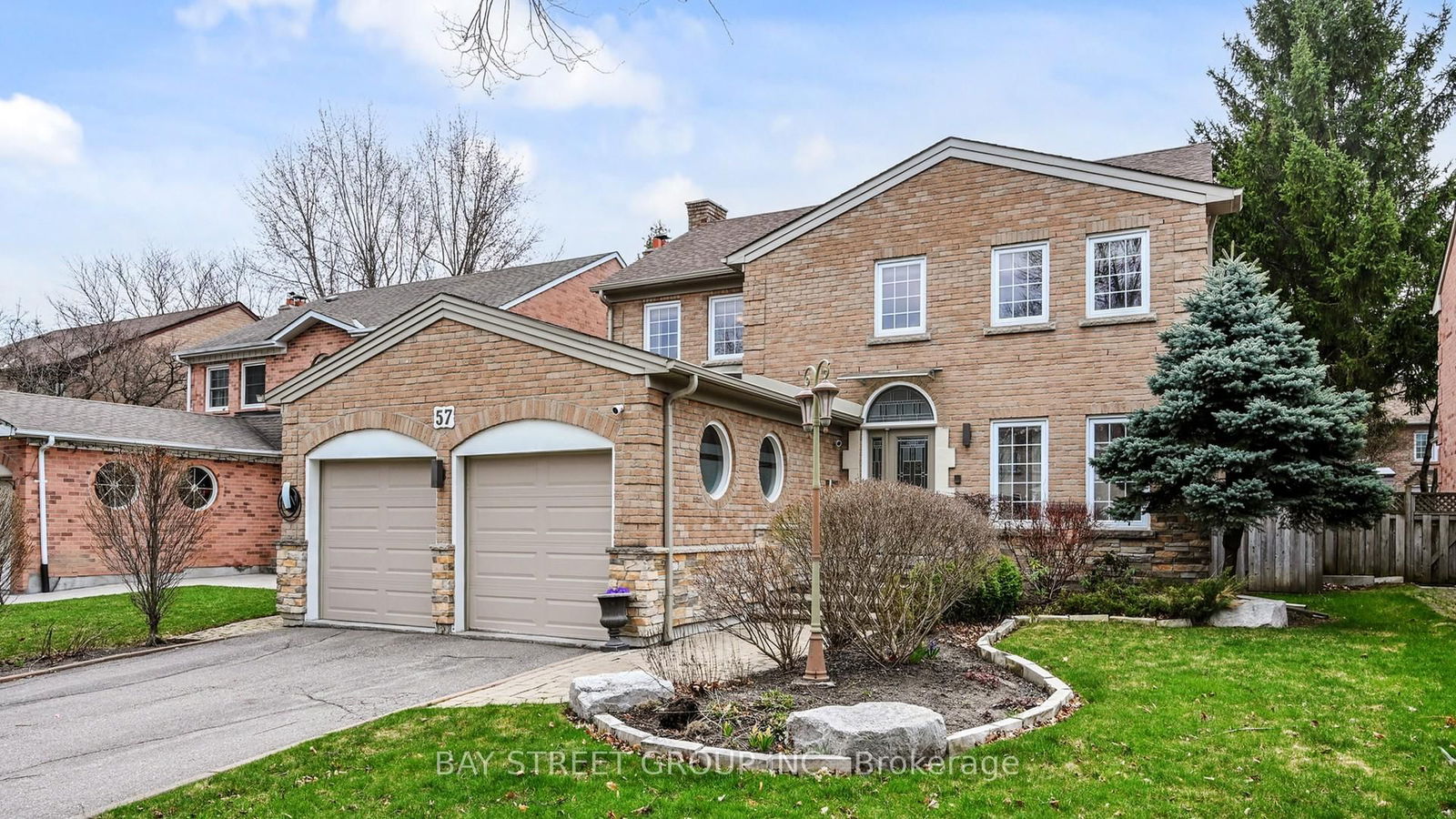 Detached House for sale at 57 Longwater Chse, Markham, Unionville, L3R 4A7 - MLS: N12157541
