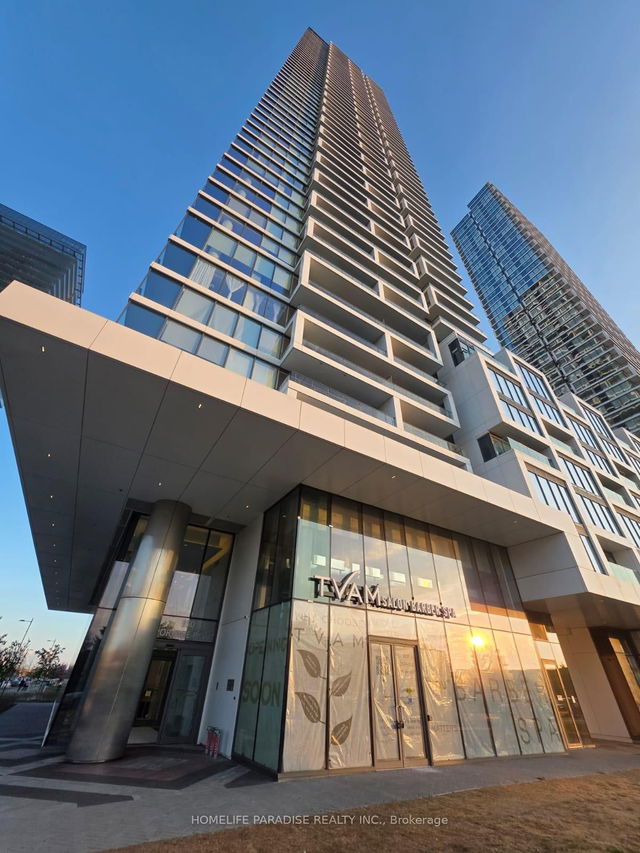 812 - 950 Portage Parkway