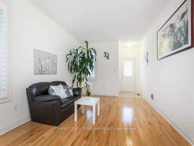 63 Aikenhead Ave, Richmond Hill, L4S 0C4 | Image 3