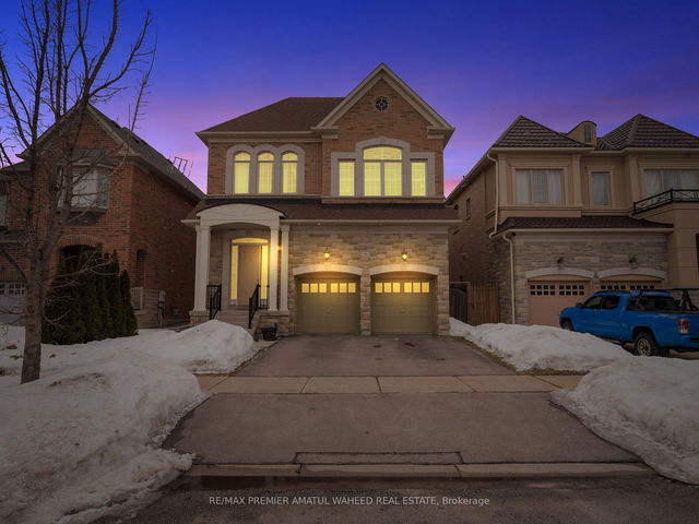 96 Wardlaw Place