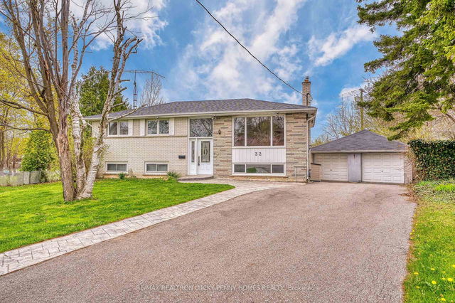32 King Richard Court