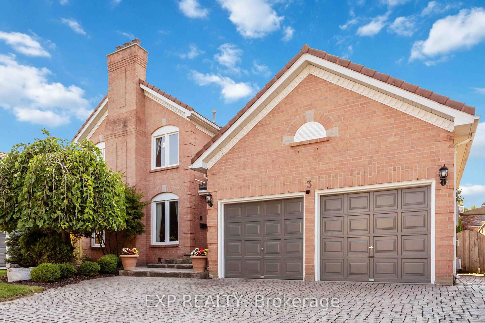Detached House for sale at 3 Hoodview Court, Markham, Buttonville, L3R 0A6 - MLS: N12158462