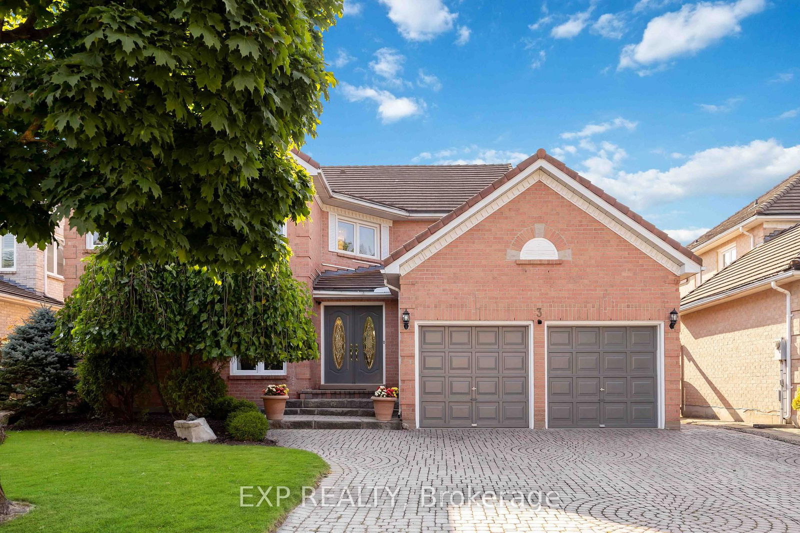 Detached House for sale at 3 Hoodview Court, Markham, Buttonville, L3R 0A6 - MLS: N12158462