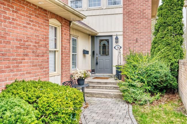 Detached House sold at 15 Redwood Lane, Markham, Unionville, L3R 3Z1 - MLS: N12158481