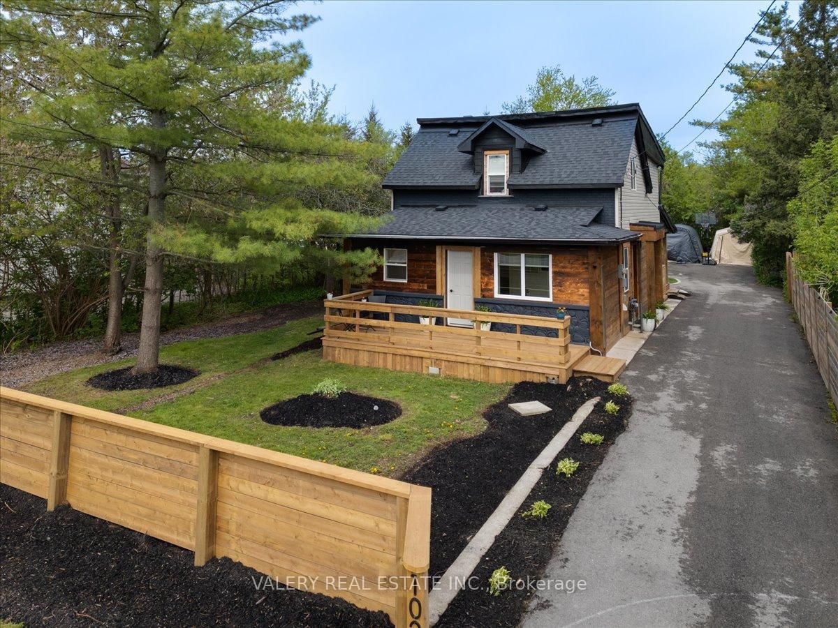 Detached House for sale at 1020 Ewart Street, Innisfil, Rural Innisfil, L0L 1C0 - MLS: N12159405
