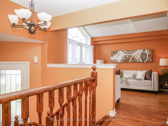 1309 Vincent Crescent