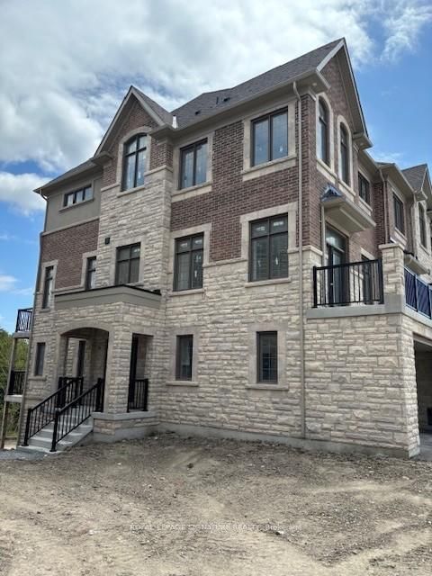 87 West Village Lane