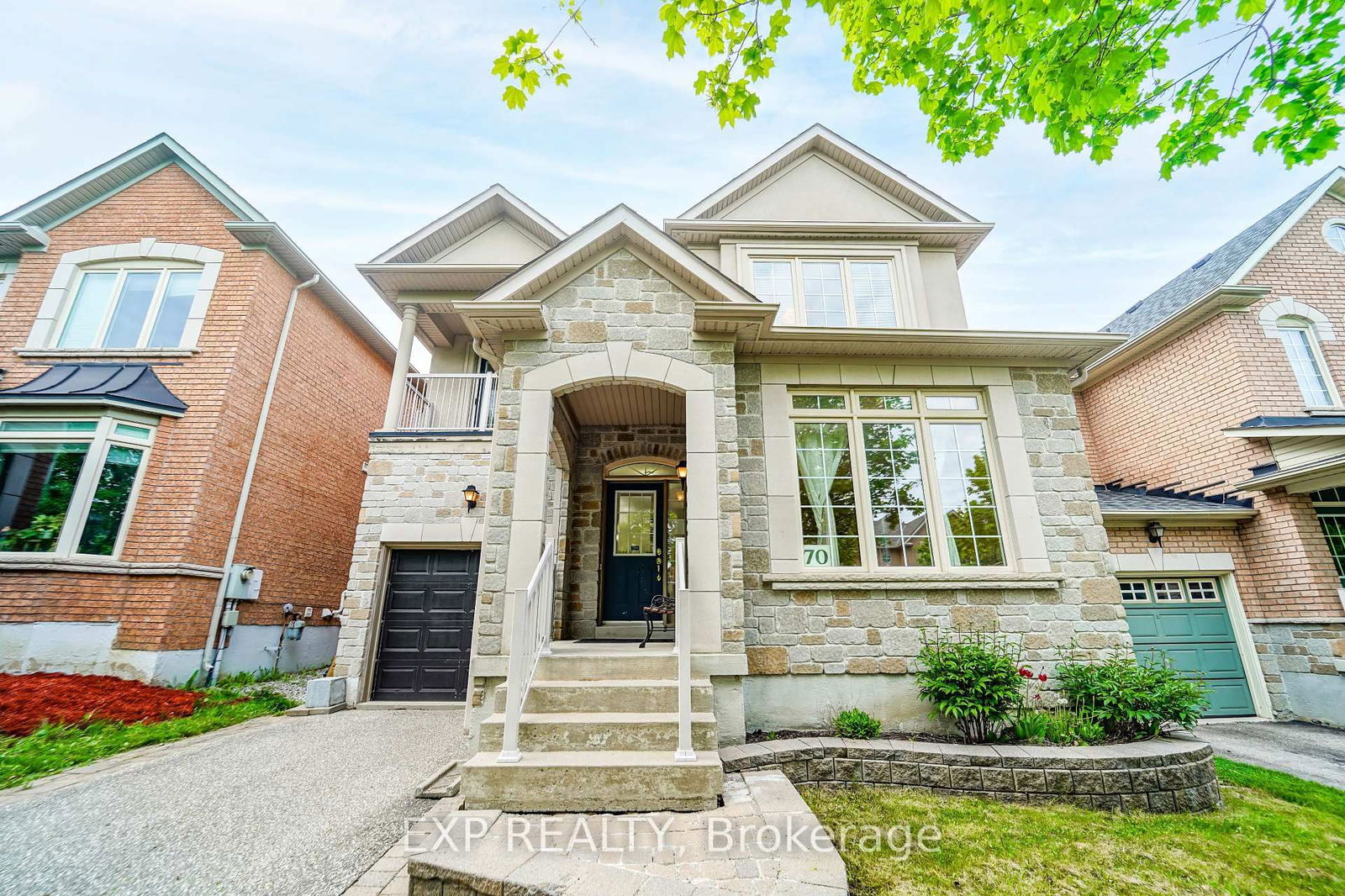 Detached House for sale at 70 Burgundy Trail, Vaughan, Patterson, L4J 8V9 - MLS: N12160464