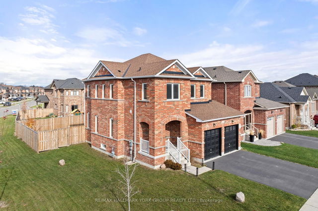 8 Pollock Avenue