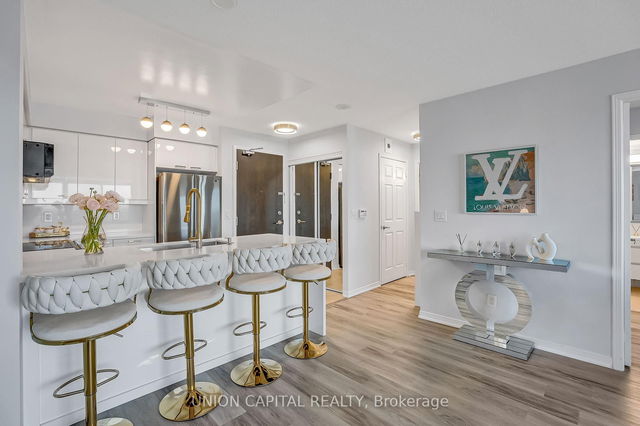 1010 - 75 King William Crescent