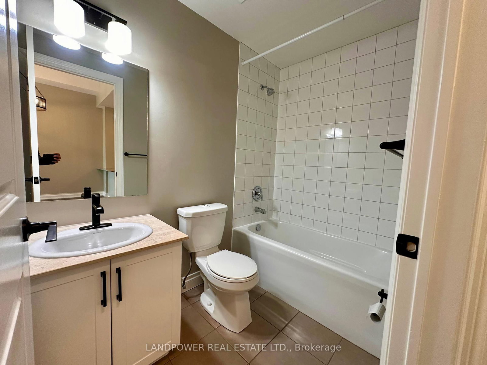 68 Main Street N, Unit 113 - Photo 17