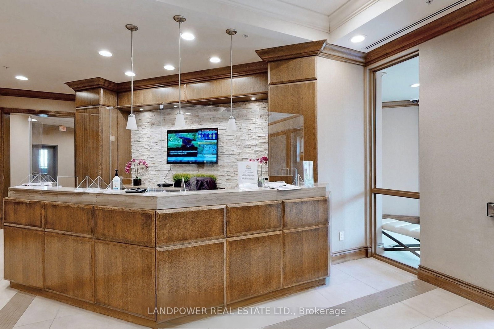 68 Main Street N, Unit 113 - Photo 30