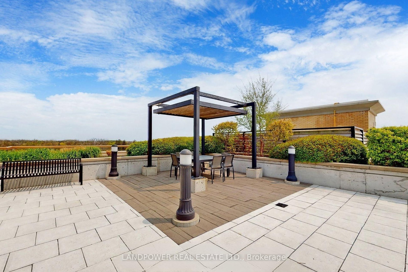 68 Main Street N, Unit 113 - Photo 38