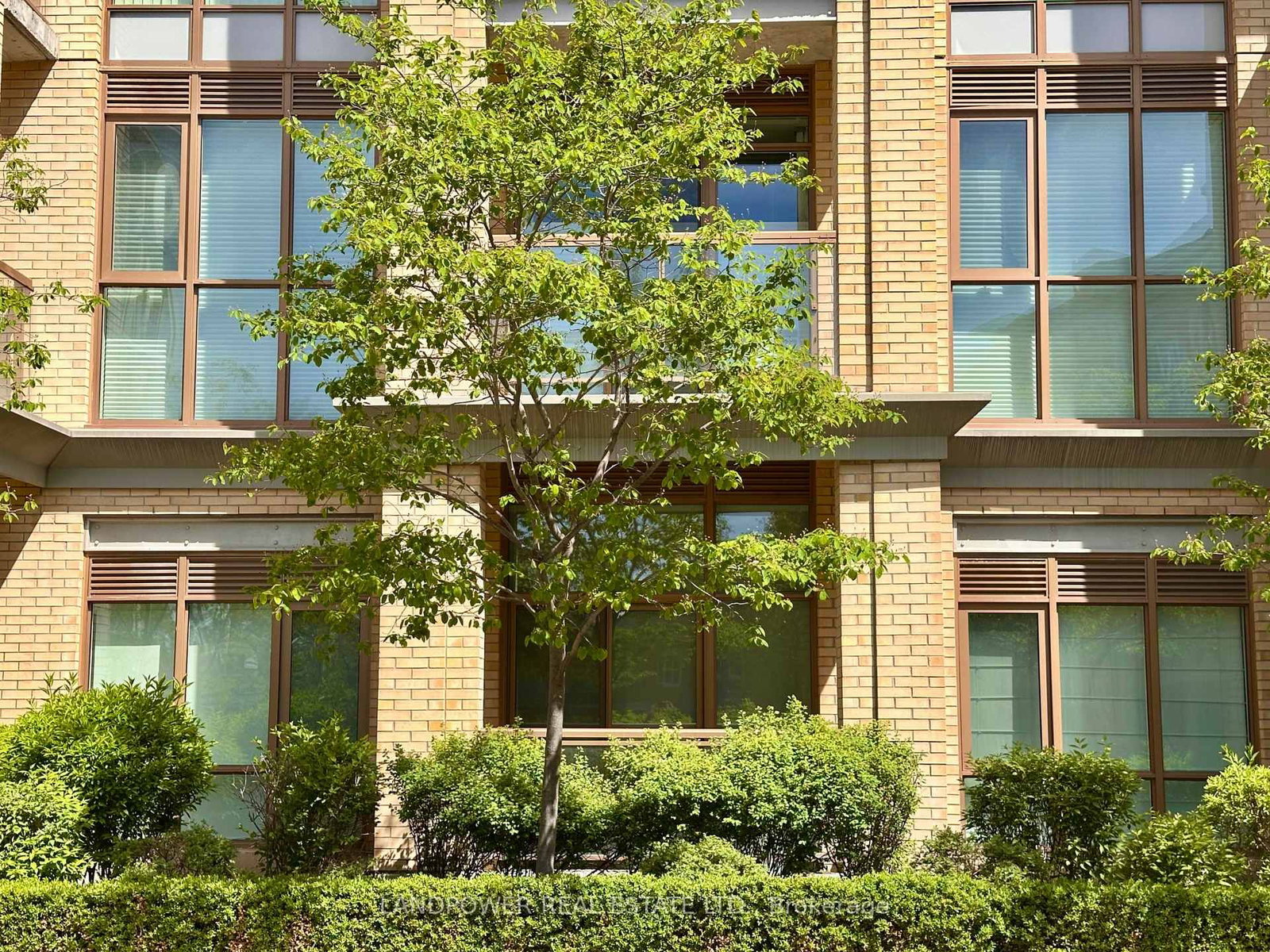 68 Main Street N, Unit 113 - Photo 39