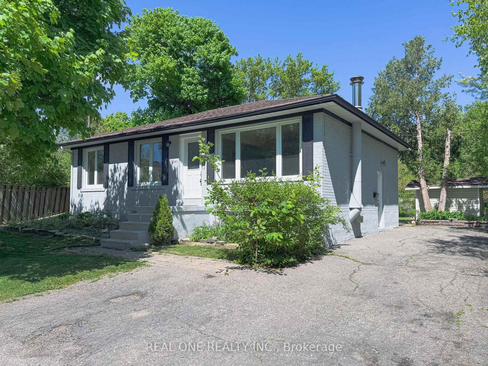Detached House for sale at 167 Felix Road, Richmond Hill, Crosby, L4C 3M8 - MLS: N12161084