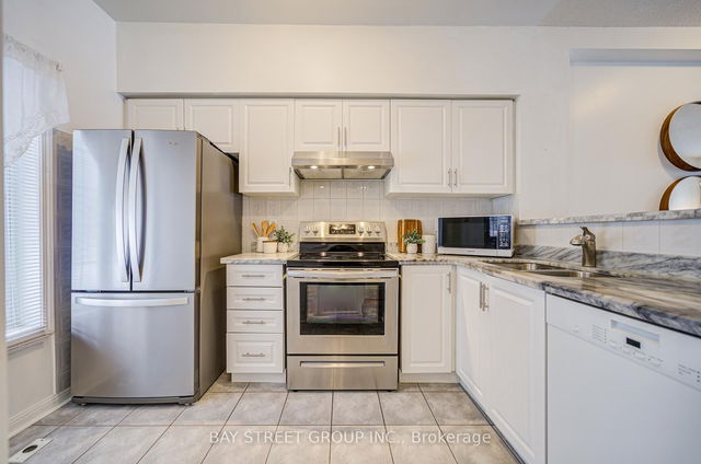 6 - 10 St Moritz Way