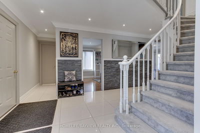 3 Tower Crt, Bradford West Gwillimbury - Bradford image-0-3