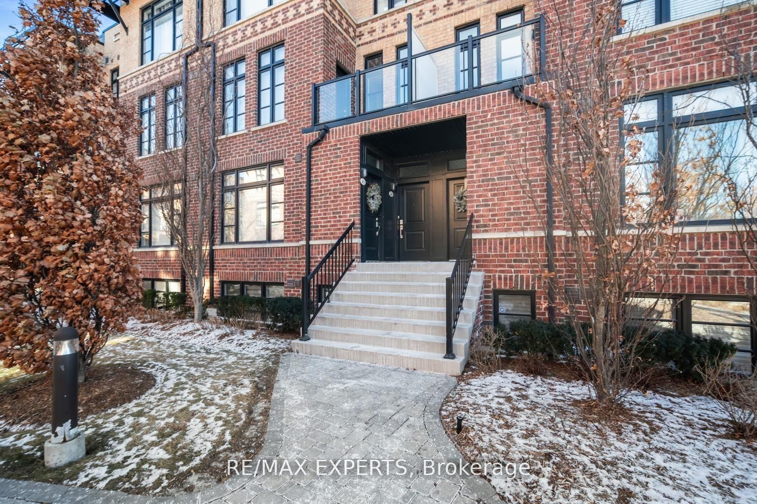 Townhouse for sale at 40-8167 Kipling Avenue, Vaughan, West Woodbridge, L4L 0G4 - MLS: N12161445