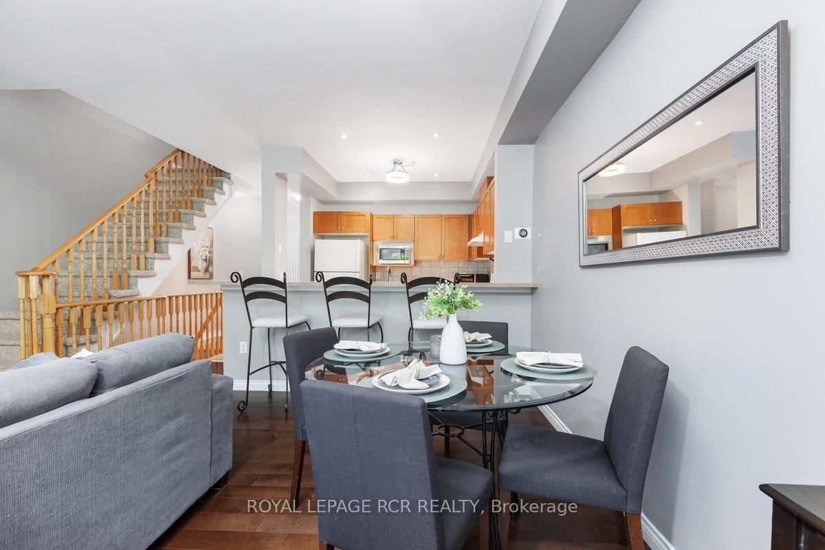 Townhouse for sale at 1047 On Bogart Circle, Newmarket, Gorham-College Manor, L3Y 8T4 - MLS: N12161557