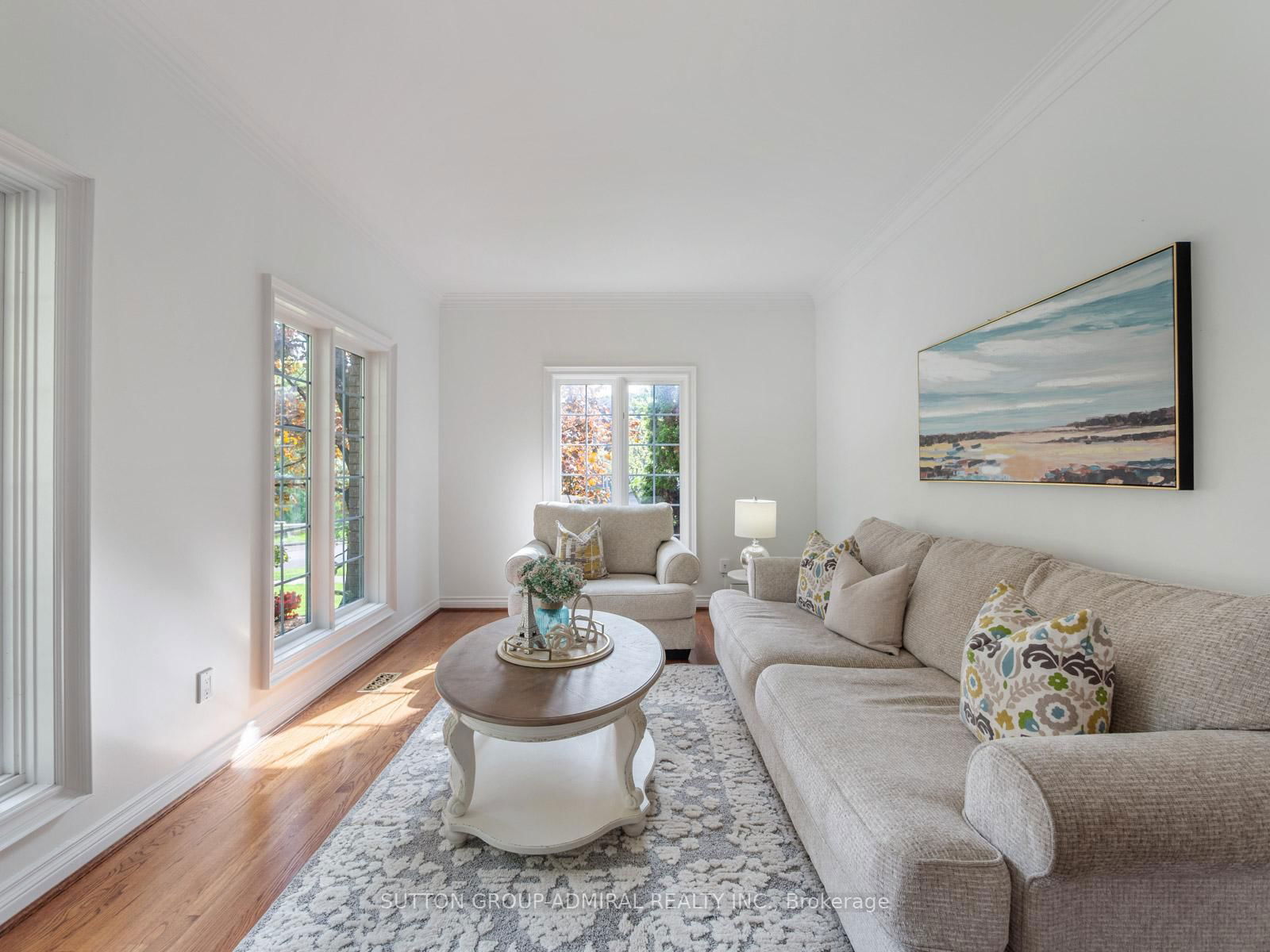 Detached House for sale at 8 Tivoli Avenue, Richmond Hill, Mill Pond, L4C 0C6 - MLS: N12161951