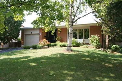 Detached House sold at 30 Sir Caradoc Place, Markham, Ontario, L3P2X6 - Markham Village - MLS: N1216239