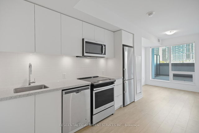 215E - 8868 Yonge Street