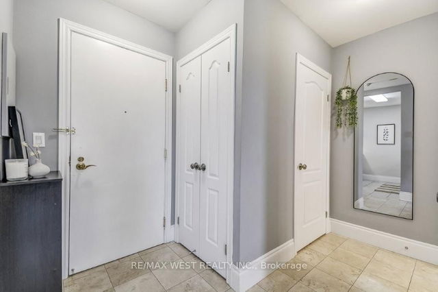 Ph1 - 53 Woodbridge Avenue