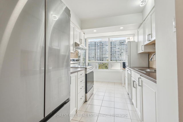 401 - 7250 Yonge Street