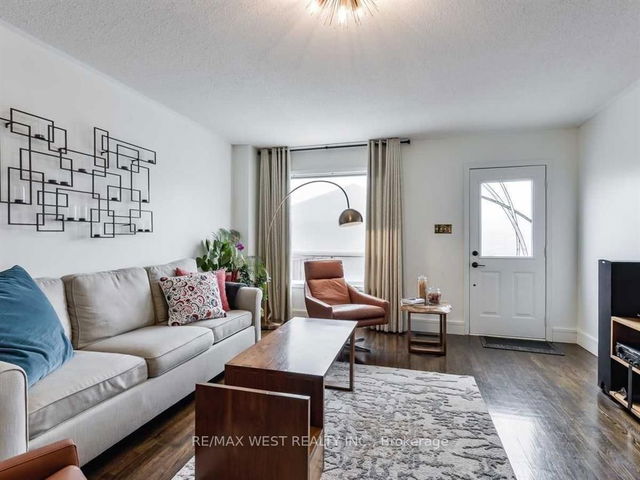 111 Selkirk Drive