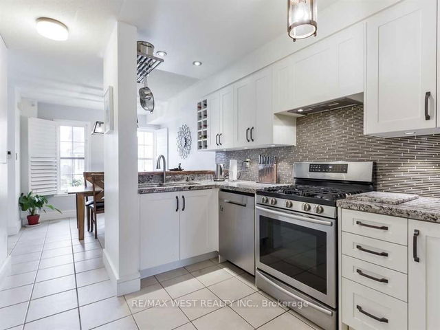 111 Selkirk Drive