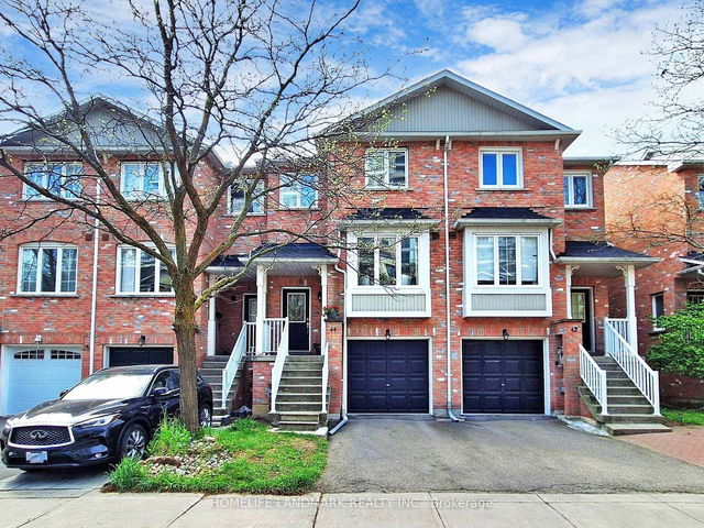 44 Vanity Crescent