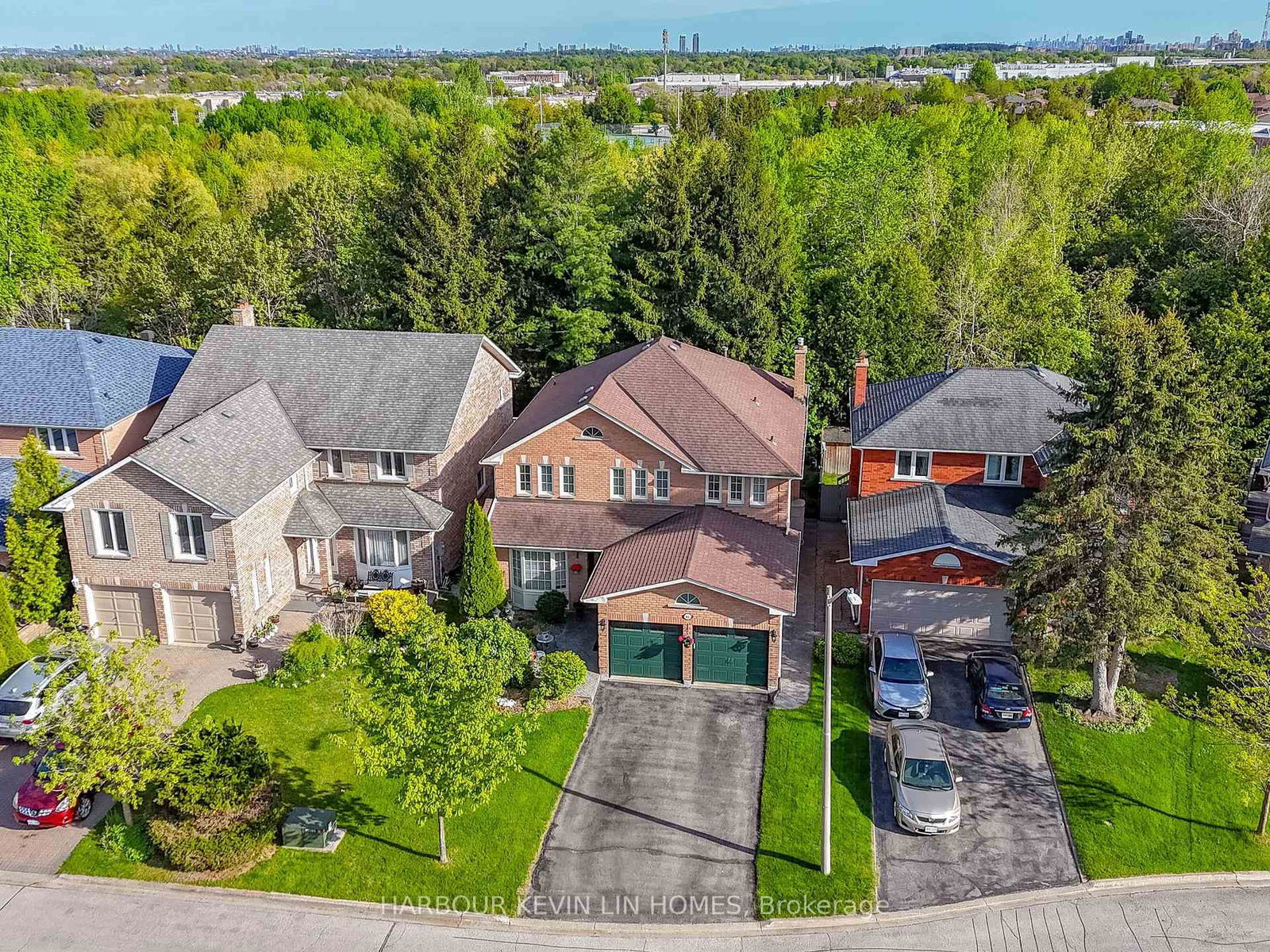 Detached House for sale at 43 Summitcrest Drive, Richmond Hill, Devonsleigh, L4S 1A7 - MLS: N12164392