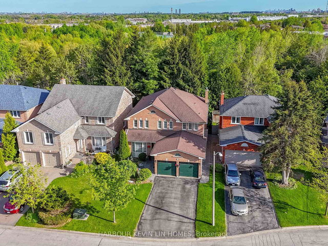 43 Summitcrest Drive