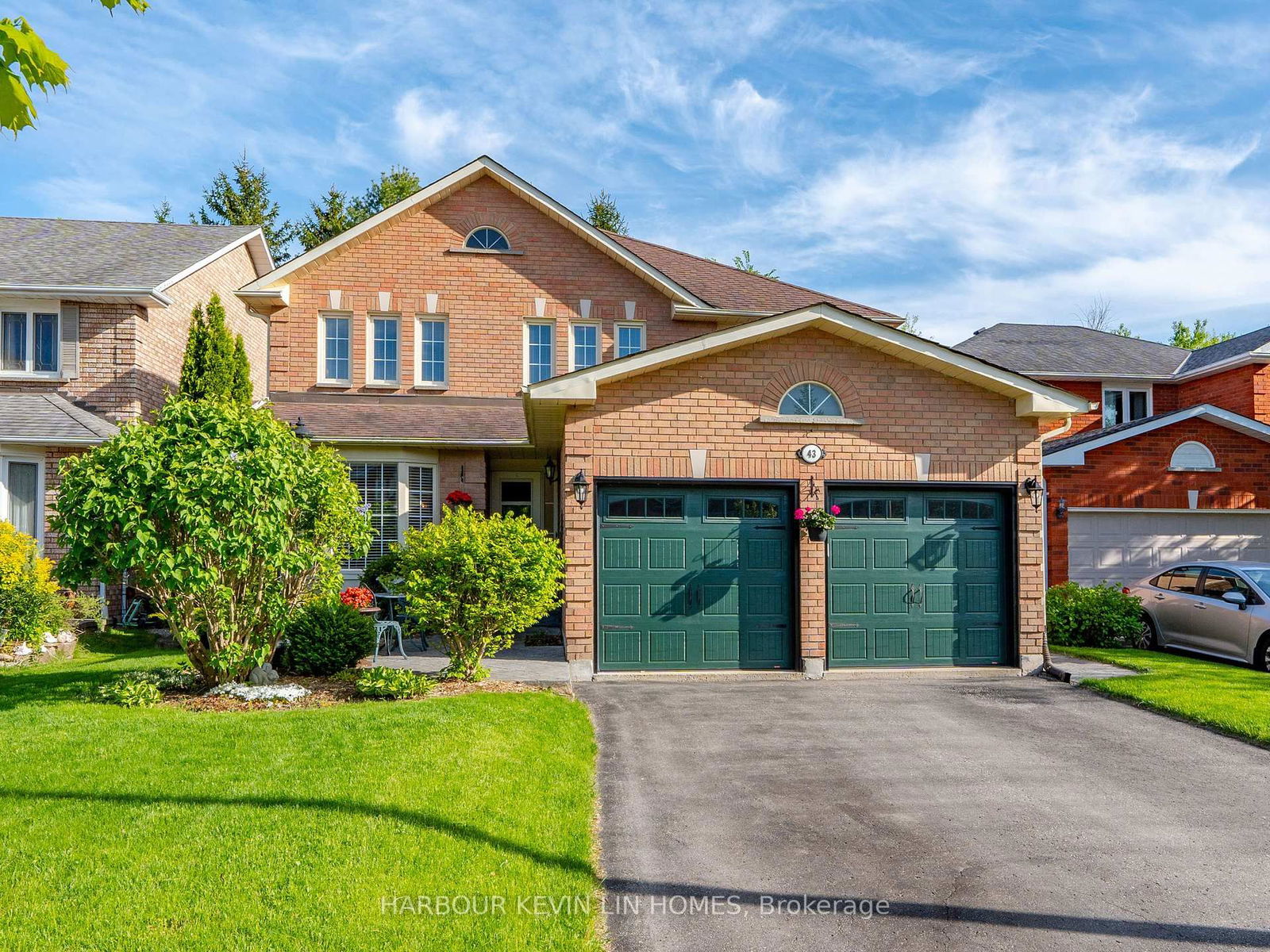 Detached House for sale at 43 Summitcrest Drive, Richmond Hill, Devonsleigh, L4S 1A7 - MLS: N12164392