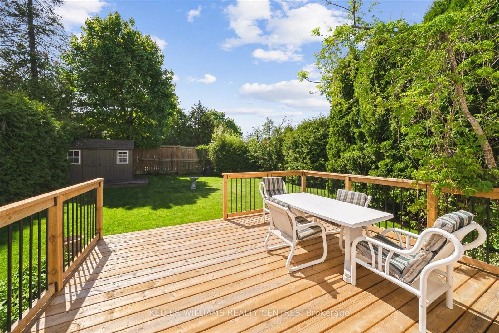 Detached House for sale at 30 Laurentide Avenue, Aurora, Aurora Heights, L4G 3B5 - MLS: N12164393