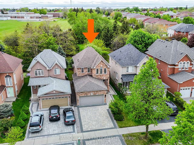 15 Rushingbrook Drive