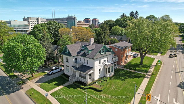 589 Queen Street