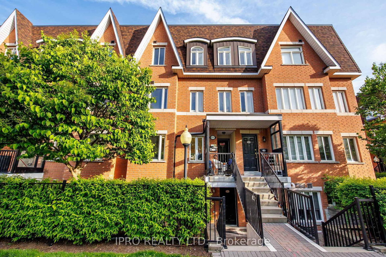 Townhouse for sale at 176-312 John Street, Markham, Aileen-Willowbrook, L3T 0A7 - MLS: N12164919