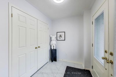 71 William F Bell Pkwy, Richmond Hill - Rural Richmond Hill image-0-3