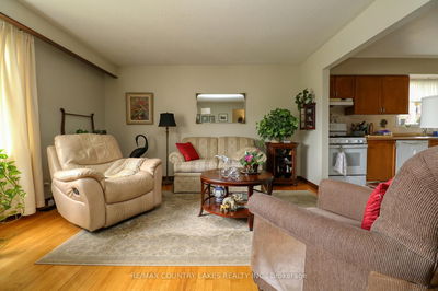 86 Beechwood Ave, Brock - Beaverton image-0-4